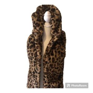 Love Tree Faux Fur Leopard Hooded Vest | Size S | NWT | $40 MSRP